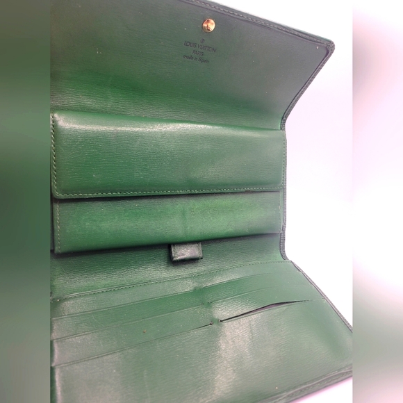 Louis Vuitton LV Epi Leather Long Sarah Wallet - Picture 5 of 7
